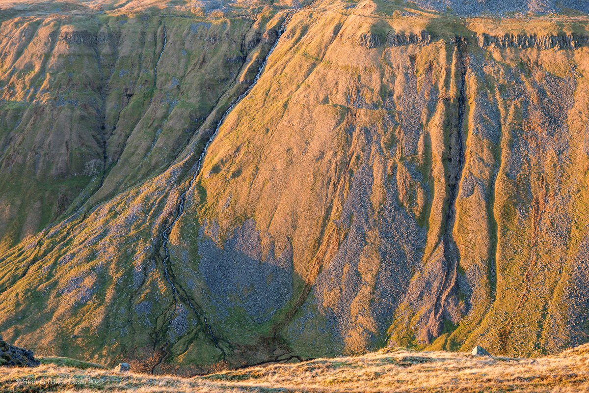 stephanbrz's tweet photo. Some nice light about on Monday #HighCup #NorthPennines #Cumbria https://t.co/B2DLRPxE3Z