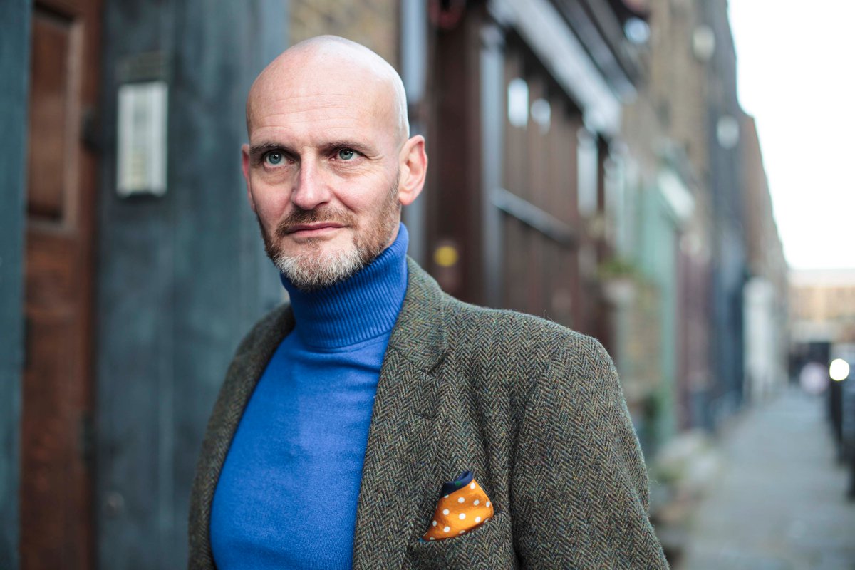 talprofs's tweet image. From @leonardjay1962 🙏:
@talprofs styling one of our tweed jackets.
🙏 📸 Alessandra Merlo
#tweed #tweedjacket #leonardjay #mensfashion #mensstyle #stylingmen #mensoutfitters