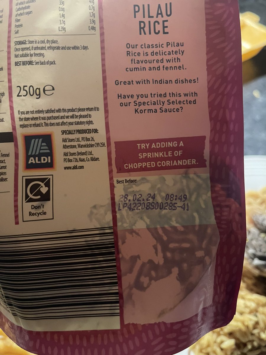 ellyuletide's tweet photo. @AldiUK may need to check your pilau rice, bottom of the bag came out like this! No idea what it is, even though it’s not expired until 2024. Never felt so sick in my life and put me off my curry 🤢🤢🤢🤢 https://t.co/KcKWBlYQTV