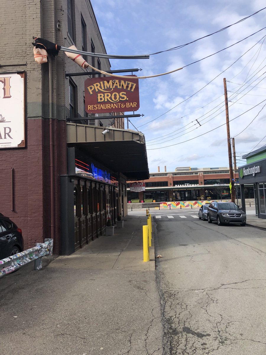 KevinHammer1's tweet photo. Finished putting decorations away, now lunch in the strip! #Primantis #IronCity #Letsdothis @primantibros https://t.co/yvOHMzLFIQ