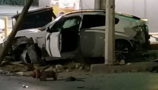 ReporteNoticia1's tweet photo. #RNInforma ⚠🚨
#Abaten a '#ElNeto', #líder #criminal de '#LosMexicles' en #CiudadJuárez, #Chihuahua, #México, tras #fugarse del CERESO 3.
#NoticiasHoyxRN
Nota completa: https://t.co/7EtIkOYcZl https://t.co/IP70qhuqI7
