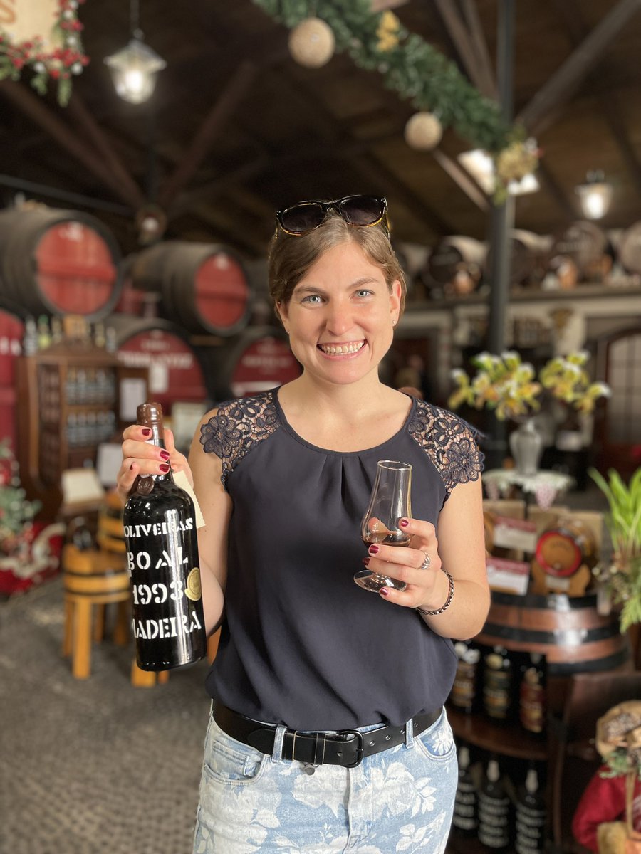 Shira Stoll tweet media