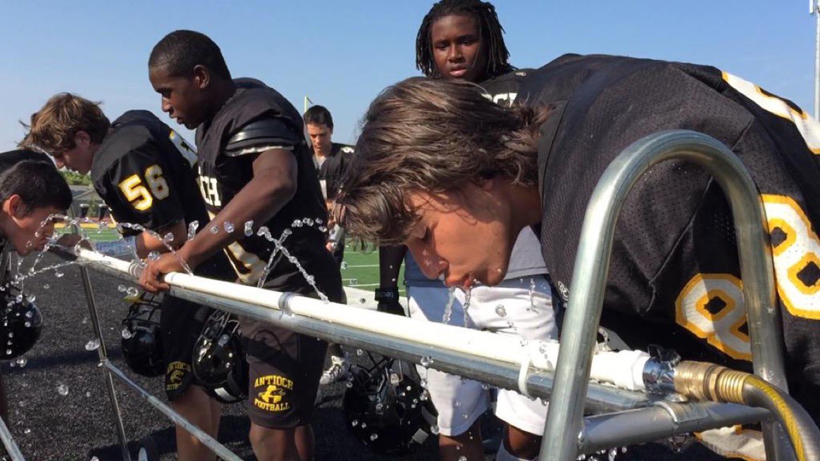 YourBoyDmo's tweet photo. If you ever drank from the water horse at football practice, you don’t need the vaccine and you might be entitled to financial compensation. 😂😂 https://t.co/0DN4xBRC10