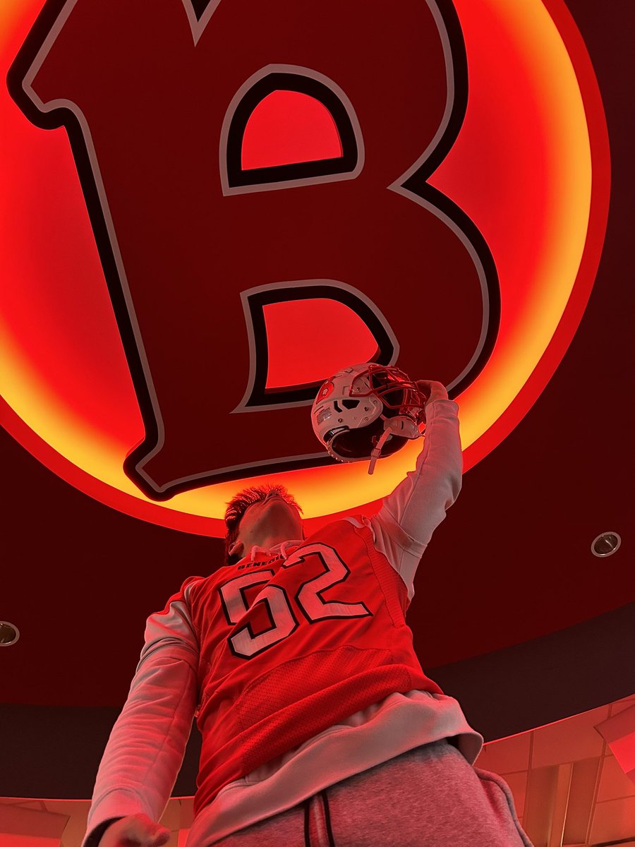 Mark Webb tweet media