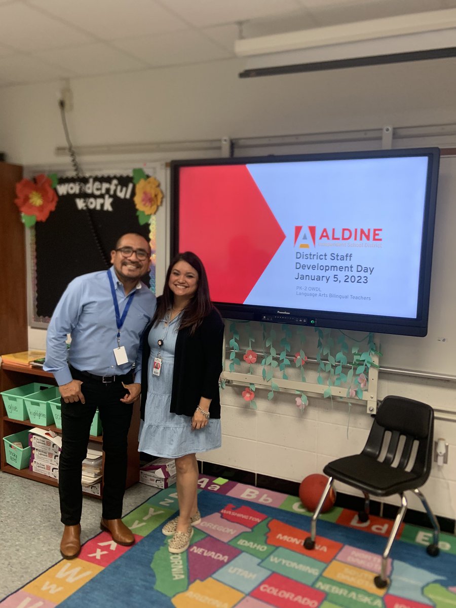 ArnulfaOrtiz's tweet photo. DSD ready and accidentally matching outfits!! #WorshamGlows #AldineConnected #WeAreACE https://t.co/OgppyhZWf6