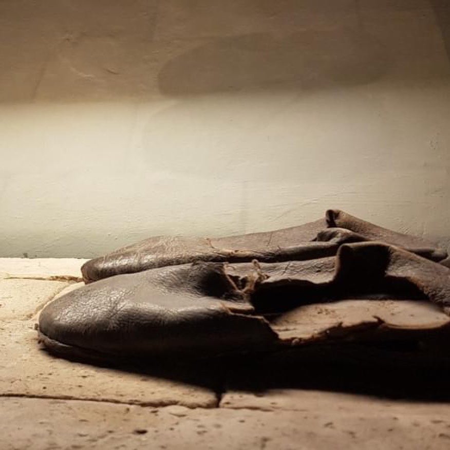 pilgrim_travels's tweet photo. I was nerdily excited about how much my shoes looked like St Ignatius’s after walking many kilometers from Loyola to Manresa but apparently one can obtain a literal reproduction from Birkenstocks 😃
#pilgrimage #camino #relic #caminoignaciano #medievaltwitter
@BIRKENSTOCKUSA https://t.co/IL1wrF2XUA