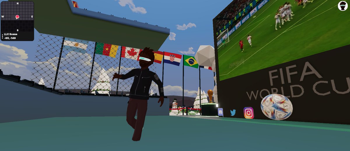 0xbillybambam's tweet photo. Decentraland selfie in the @Lucky_Lion_Club land, watching the @FIFAWorldCup highlights. #LLCTRIBE 
Let's win a lucky lion NFT 🦁 ☘️ https://t.co/HVxk4e4TQS
