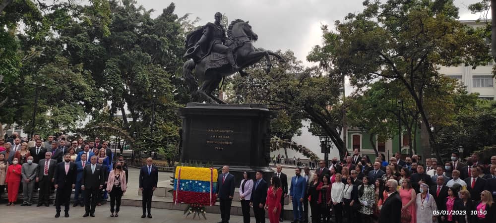 AIDELYSOYON's tweet photo. Expreso mis sinceras felicitaciones a la nueva Junta Directiva de la Asamblea Nacional deseando victorias en este Periodo 2023-2024 
Presidente: Jorge Rodríguez 
1er Vicepresidente: Pedro Infante
2 da Vicepresidenta: América Pérez 
@PartidoPSUV
@PsuvAragua_ofic Venceremos! 🚩🇻🇪 https://t.co/h9ORoMRUob