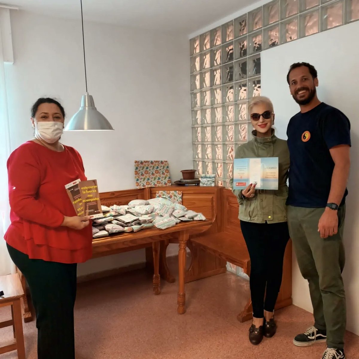 Acamed_'s tweet photo. ACAMED visitando y entregando regalos en Aldeas Infantiles 🧡 https://t.co/UNcN3AUJtu