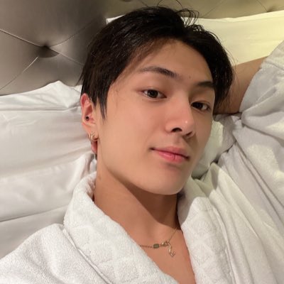 goodJayeveryWon's tweet photo. #ANGPOGI #NAGDABOG #MAHALKOTO #NAMISSKITASOBRAPARKJONGSEONG #MAHALKITASOMUCH #UMIIYAK #NewProfilePic https://t.co/1mxzDXnmO6