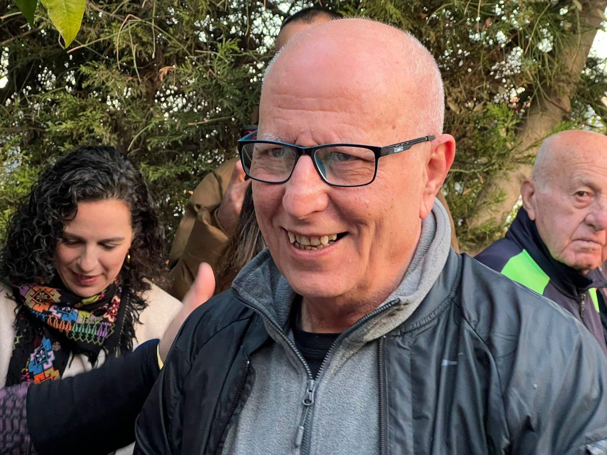 After 40 years of imprisonment, Karim Younis is finally free. And despite all attempts to limit his warm homecoming, Palestinians from all over historic Palestine cane to greet him. None of the nearly 1 million Palestinians Israel has imprisoned endured such a plight.