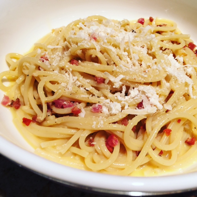Today's #NationalSpaghettiDay! What's your favorite way to eat spaghetti?

I'm partial to Carbonara: foodandwinechickie.com/2016/04/20/spa… 

#toprecipes #bestpastarecipe #dinnerathome