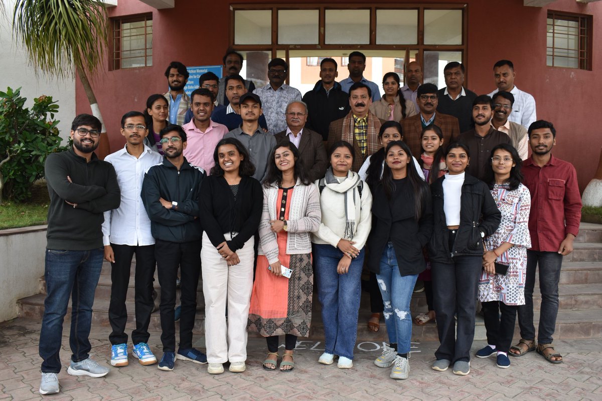 shri_2201's tweet photo. The 3 mantras you have given us are  highly remarkable --
1. Selection of reading materials
2. Knowledge of language
3. Command on any three languages, i.e. Hindi, English and one of your interest.
You are adorable sir, thank you for visiting IIMC WRC, Amravati.@ProfSanjay_IIMC https://t.co/Wshp2FQr27