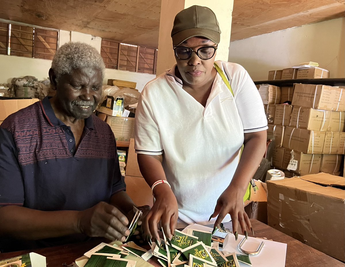 ExportSTI's tweet photo. Are you a tea connoisseur? Meet Ssalongo Isaac G. Munabi - a man well advanced in age who continues to live his passion. He has a small factory processing and packing very high quality tea. If you ever encounter “Uganda Chai” tea, remember his face. @mtic_uganda https://t.co/ZgMyam0vIP