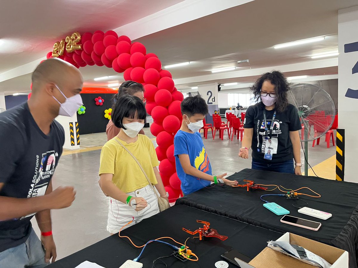 Backyard Brains tweet media