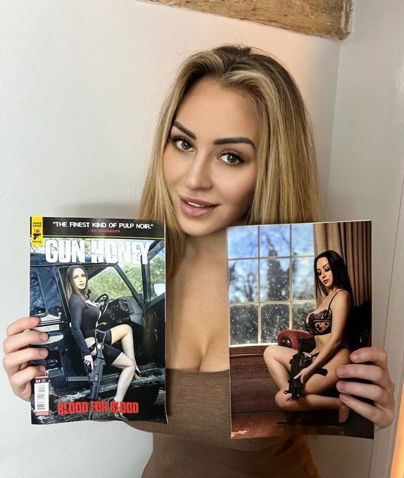 My last @HardCaseCrime cover is here! Along with some virgin covers too!  If you would like your own<a class="tags" target="_blank" title="On Twitter" href="/?out=eyJ0eXAiOiJKV1QiLCJhbGciOiJIUzUxMiJ9.eyJpYXQiOjE3MjA3MjgzMzUsImlzcyI6InR3cG9ybnN0YXJzLmNvbSIsIm5iZiI6MTcyMDcyODMzNSwiZXhwIjoxNzUyMjY0MzM1LCJyZWRpcmVjdF91cmwiOiJodHRwczovL3R3aXR0ZXIuY29tL0hhcmRDYXNlQ3JpbWUifQ.lRc_s7g6Oktm4e6un225gdVs9ubm-2bqlttfjM6onhw_6Tso6MTWIDJcSKLb4cjDRCnKeDe-gHFw2C4jNtfCAw">@HardCaseCrime</a><a href="/tag/cosplay"class="tags"><span>#cosplay</span></a><a href="/tag/bodypaint"class="tags"><span>#bodypaint</span></a><a href="/tag/bramble"class="tags"><span>#bramble</span></a>