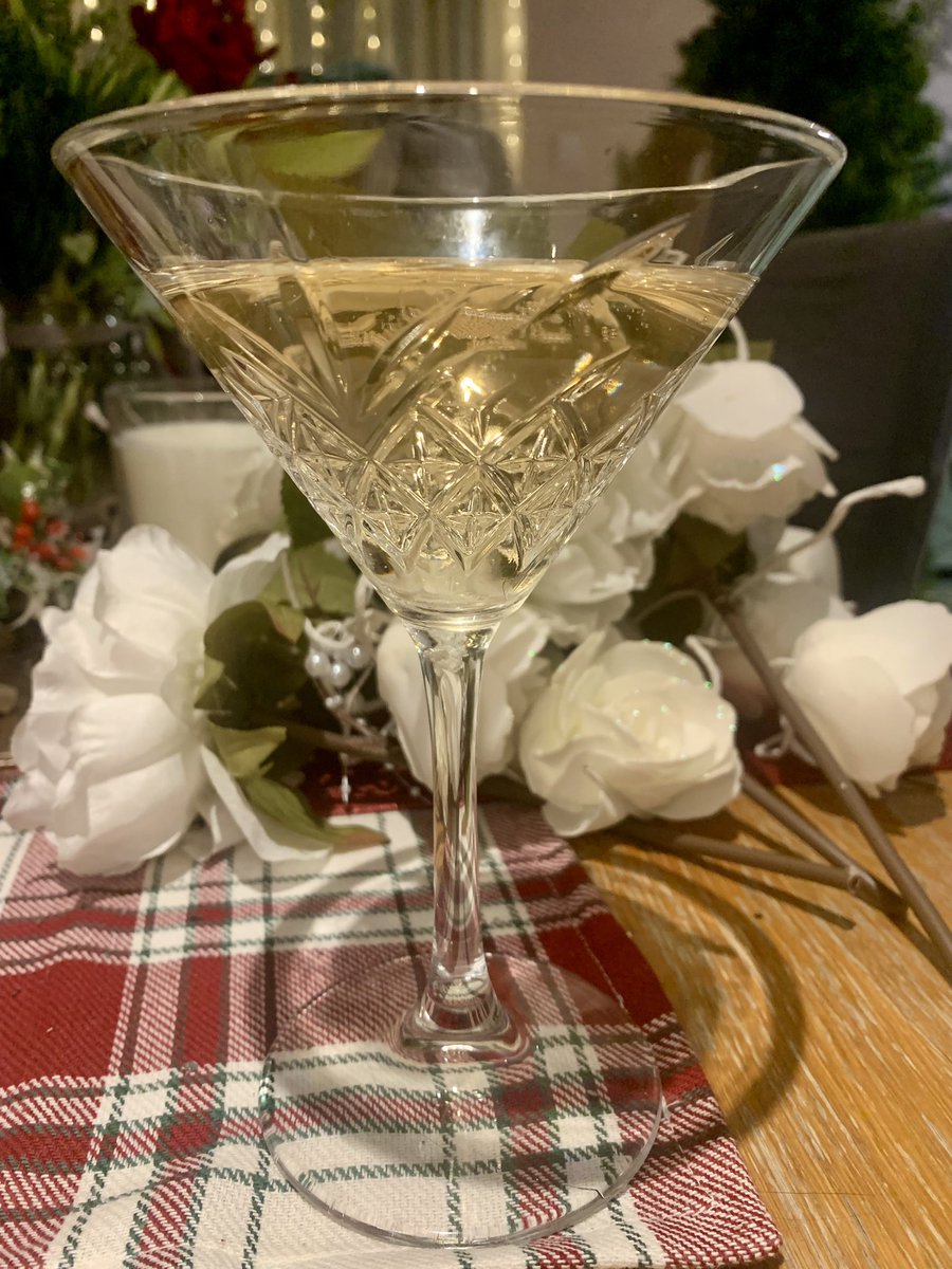 Audbod0412's tweet photo. I have decided to move Dry January to fruit juice February. How can you possibly take down decorations without celebrating 🥳🥳 #backtonormality https://t.co/t96Q1j2lUa