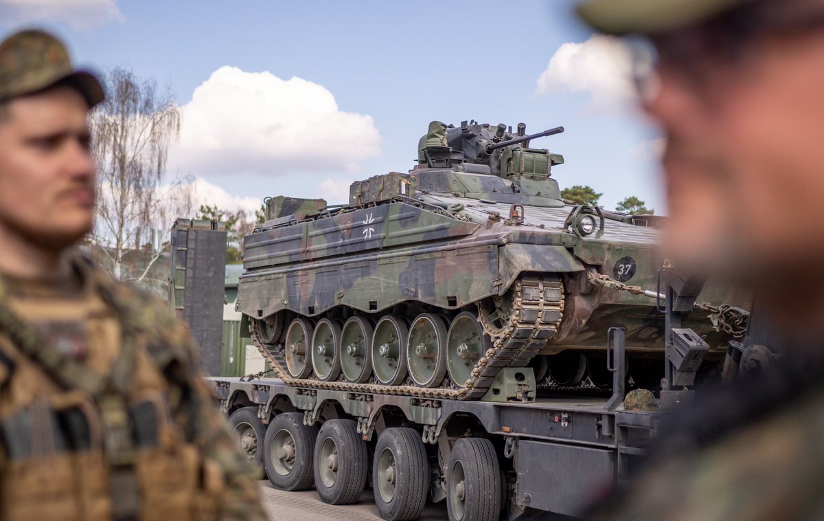 GermanAmbUSA's tweet photo. BREAKING: Germany will provide Marder infantry fighting vehicles to #Ukraine️. We’ll also join the U.S. in supplying an additional Patriot air defense battery.

@POTUS and @Bundeskanzler are determined to provide Ukraine with the support that’s necessary, for as long as needed. https://t.co/FHak6m9Uw2