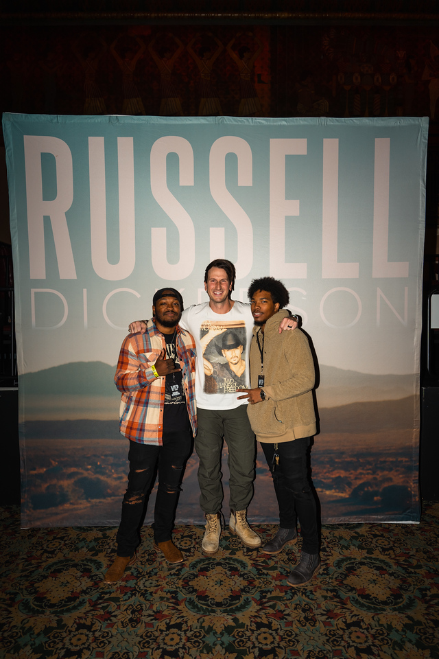 VIPNation's tweet photo. Throwin' it back to a handful of @russelled Meet & Greets from the #SheLikesItTour 🤩 Upgrades for his last few shows next month are moving quickly...grab yours before they're gone! #RDParty #TBT
Details: https://t.co/Rq8H3pMbaj https://t.co/WAD2Jhnaie