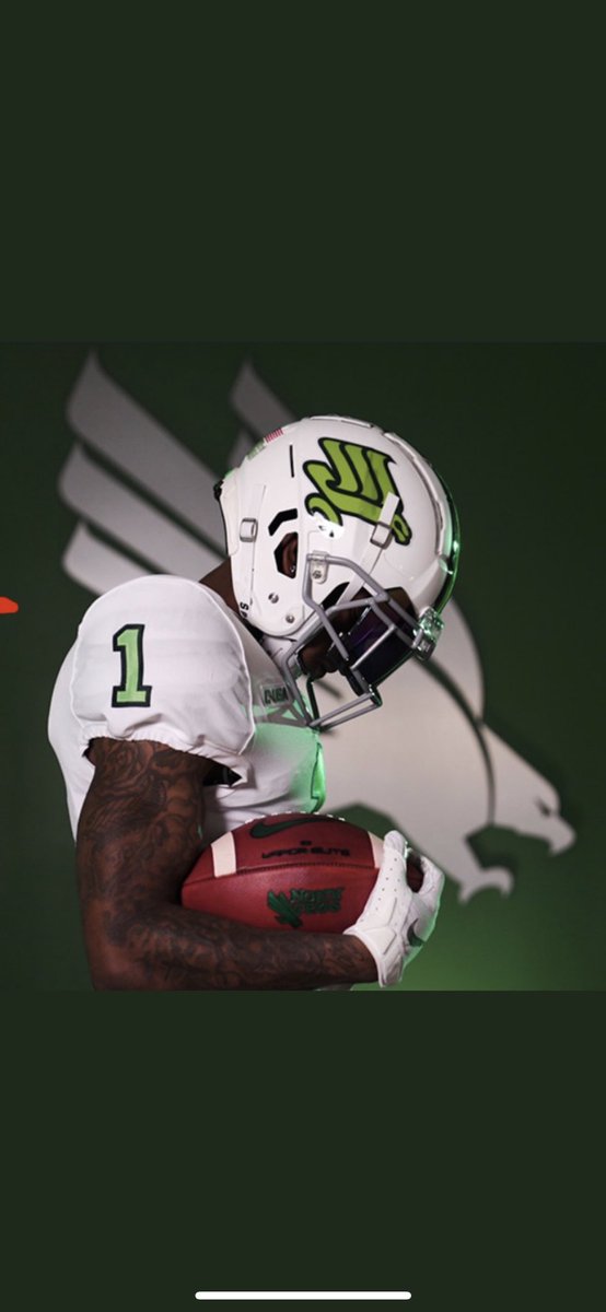 Dietrich Moore🥀 tweet media