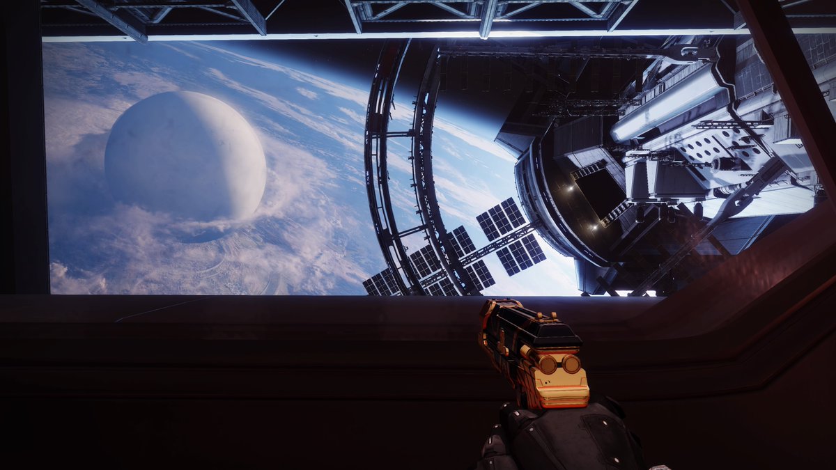 Frost_Effect's tweet photo. I'm sure others have taken these already, but I tried to get good shots with no HUD. Hope y'all enjoy. #PS5Share, #Destiny2 #PvE #space #seraphshield #background https://t.co/qYbAF5tIyc
