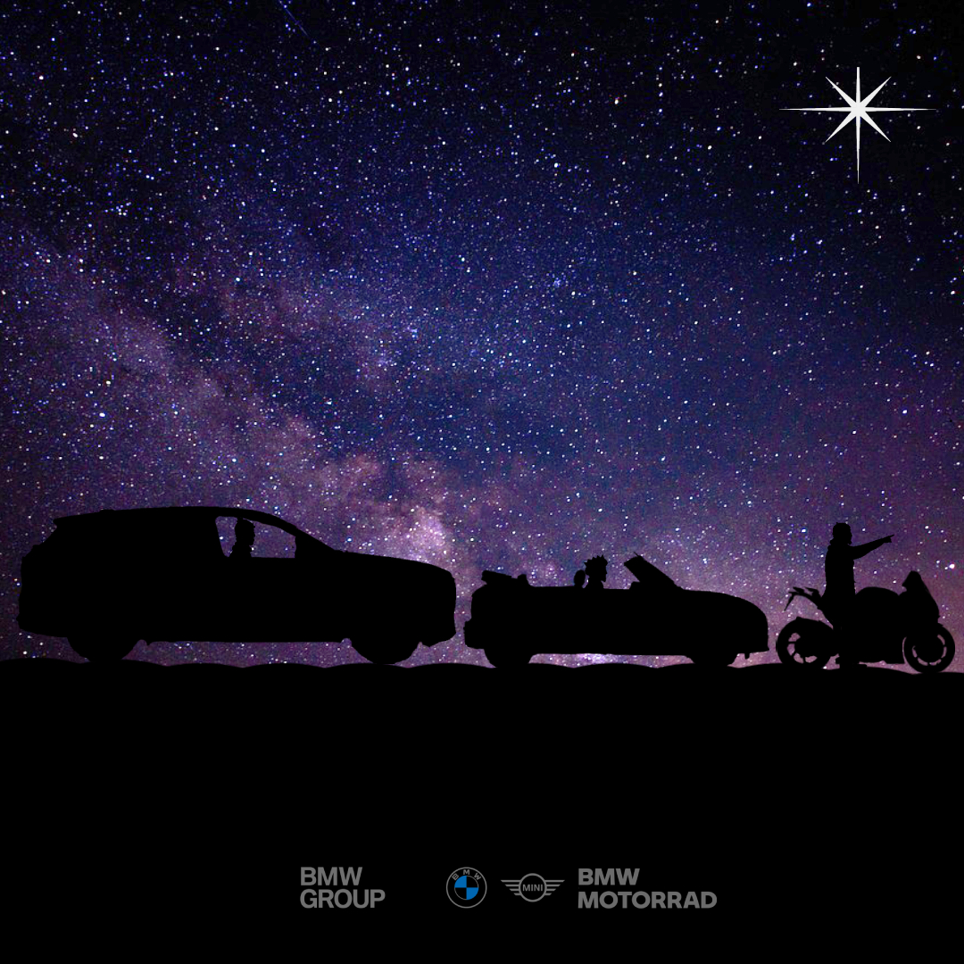 BMWGroupEspana's tweet image. Ya llegan... con las mejores monturas y regalos posibles 😉 #nochedereyes #bmwix #miniconvertible #bmwm1000rr