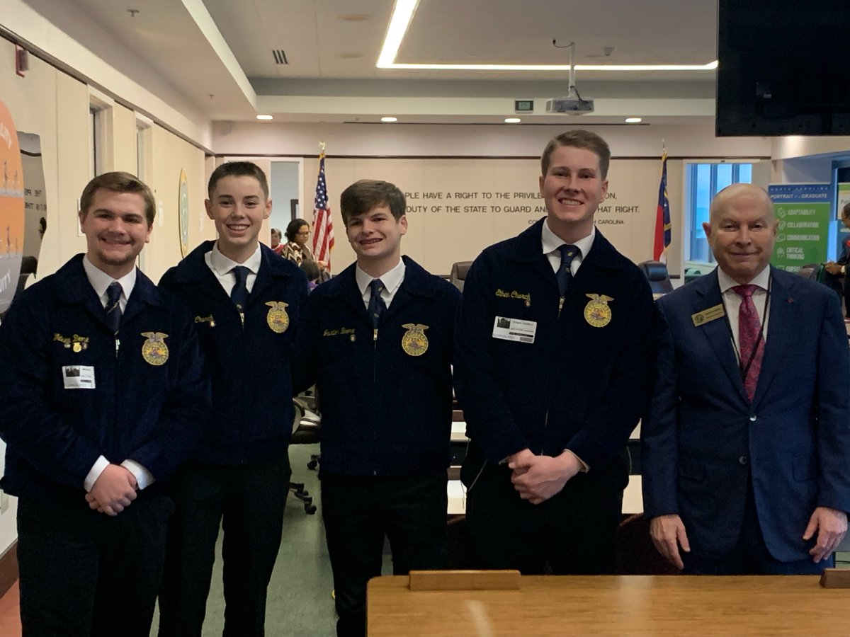 Ellis Ayers tweet media