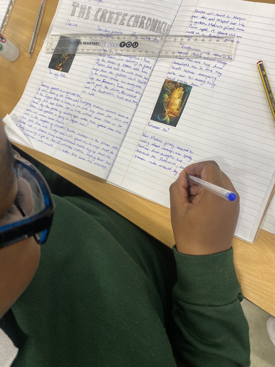 Discovery_Y6's tweet photo. Year 6οΈβ£ π Spring π± 1οΈβ£ Read all about it! π° Year 6 have had a very busy start to the new year writing βοΈ their newspaper ποΈ report on the curse of Medusa π #BreakingNews #Januaryjournalists #Crosscurricularwriting https://t.co/VMKWuHKeGV