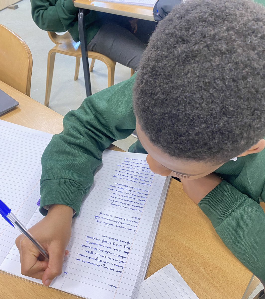 Discovery_Y6's tweet photo. Year 6οΈβ£ π Spring π± 1οΈβ£ Read all about it! π° Year 6 have had a very busy start to the new year writing βοΈ their newspaper ποΈ report on the curse of Medusa π #BreakingNews #Januaryjournalists #Crosscurricularwriting https://t.co/wXPCxtOeTX