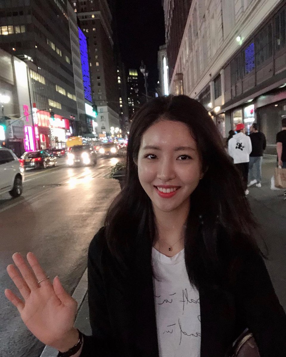 Daria23987270's tweet photo. New York🥳 https://t.co/NjWukTwQaE