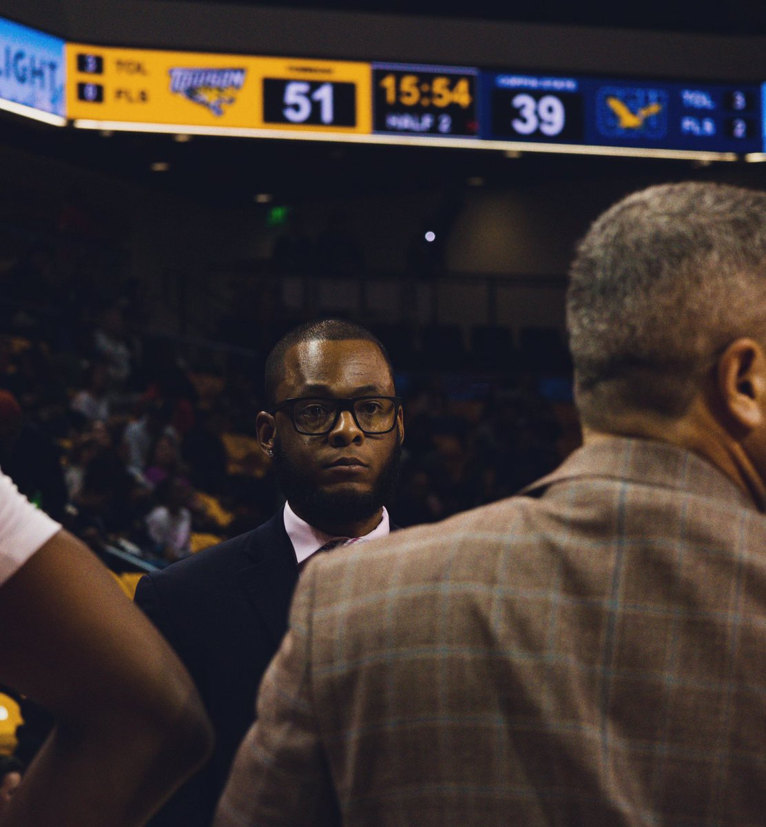 CoachKupa's tweet photo. When the game’s about to start and you hear a player say, “Where’s my jersey at?” 😅

#Dobolife https://t.co/aKwTkQ5JJd