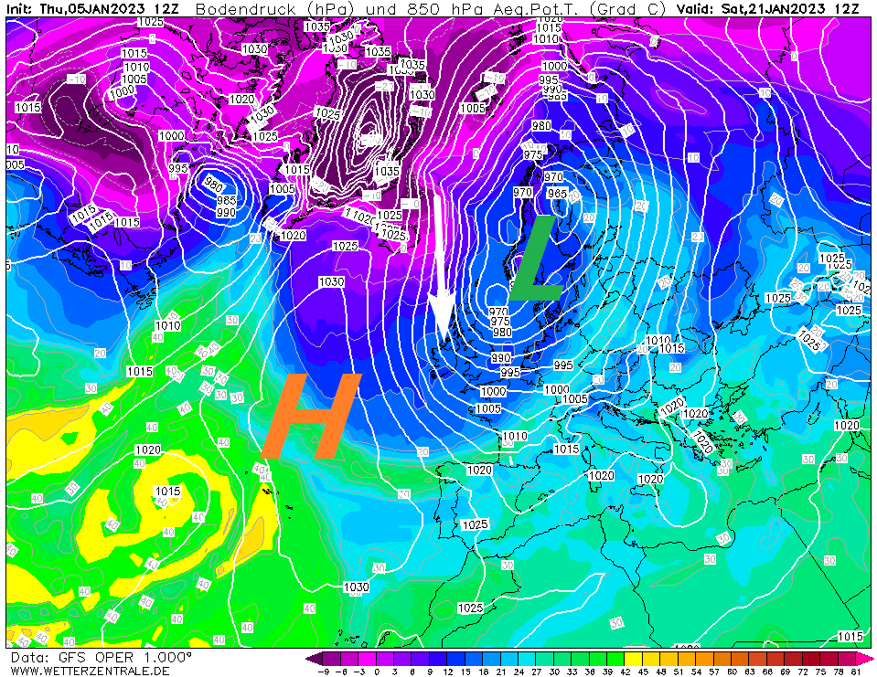 As I been saying  for days now winter is not over #Arctic  blast frequent  #snow showers with a ridge moving to greenland interesting  🥶❄️☃️⛄️