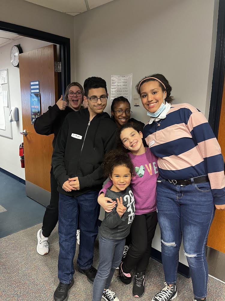 MrsKesslerMath's tweet image. Our first Parents Night Out babysitting night was a success!!  Look at those smiles!  #sfcsdproud