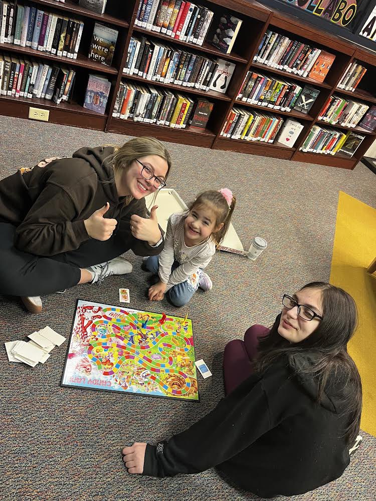 MrsKesslerMath's tweet image. Our first Parents Night Out babysitting night was a success!!  Look at those smiles!  #sfcsdproud