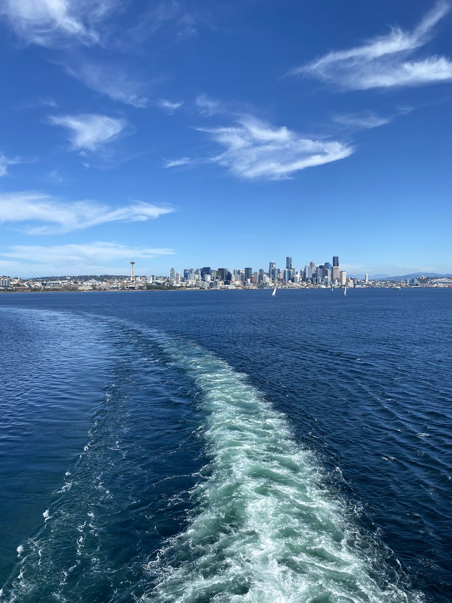 Buzzanny's tweet photo. @CruiseRadio Carnival Splendor to beautiful Alaska- August 2022 https://t.co/NensmTQvXK