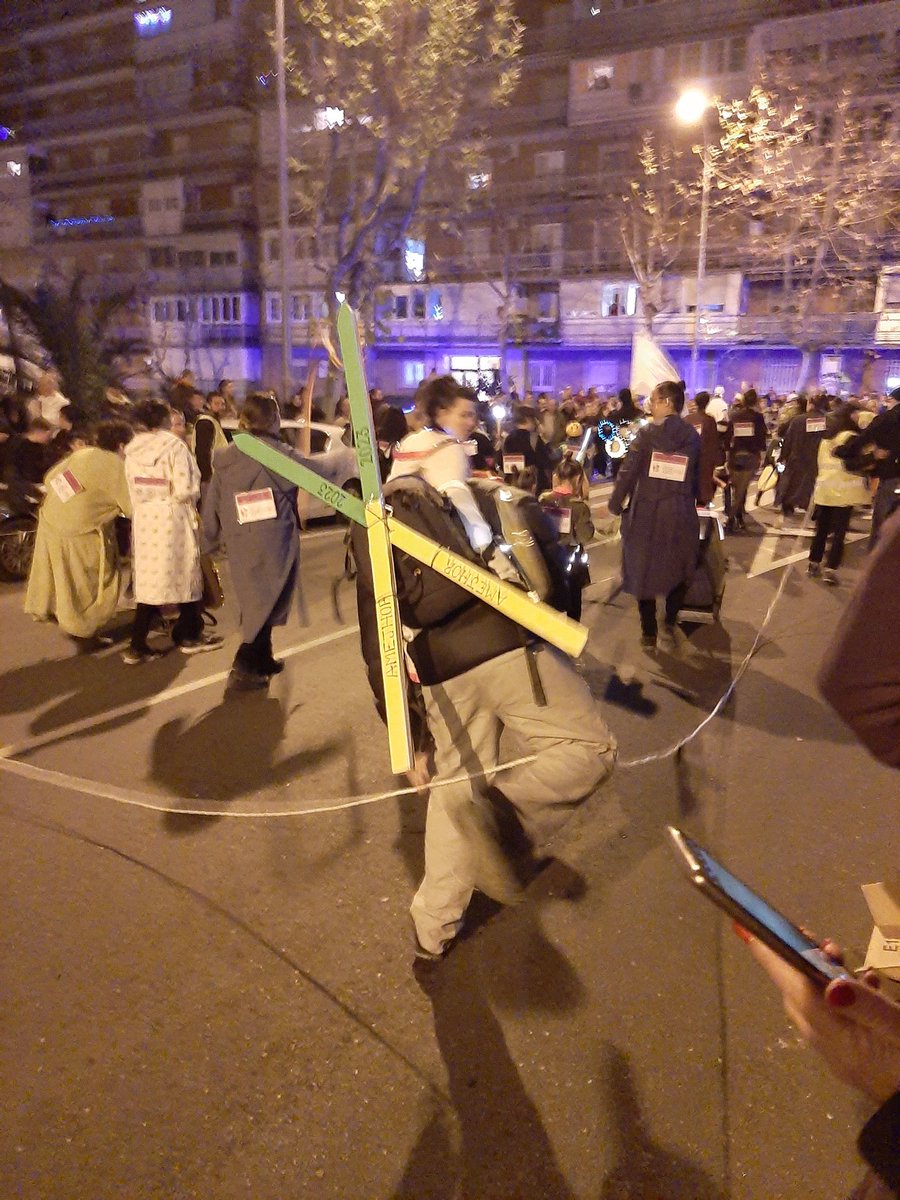 cabalgataHTZ's tweet photo. El pasacalles de @amejhor dedicado a las olimpiadas 
El deporte presente en nuestra cabalgata Participativa de #Hortaleza 
#cabalgataHTZ https://t.co/1nLPBCj1KW
