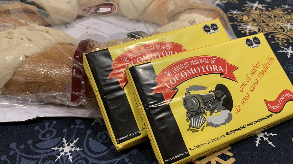 arodiorea's tweet photo. Xalapeños, no dejemos desaparecer uno de las marcas más emblemáticas de la ciudad, usen chocolate tradicional para mesa de La Locomotora, empresa xalapeña desde 1860, no compren La Abuelita y otras porquerías.

Lo encuentran en Fasti y Dauzón. https://t.co/2tWDm0AiqE