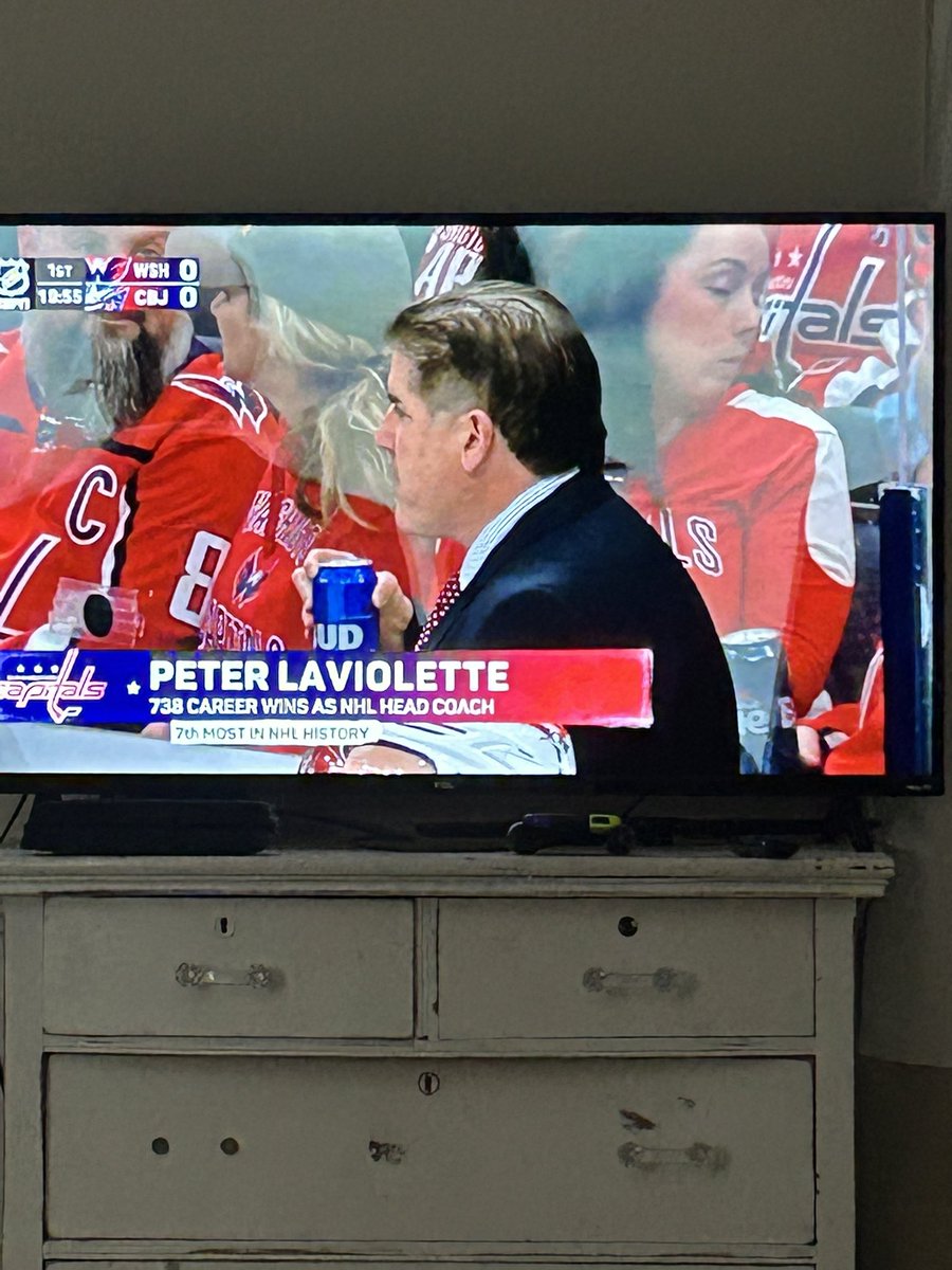 RVAparks's tweet photo. Thought Lavs was having a beer for a sec. #allcaps https://t.co/McfIWwW9Dd
