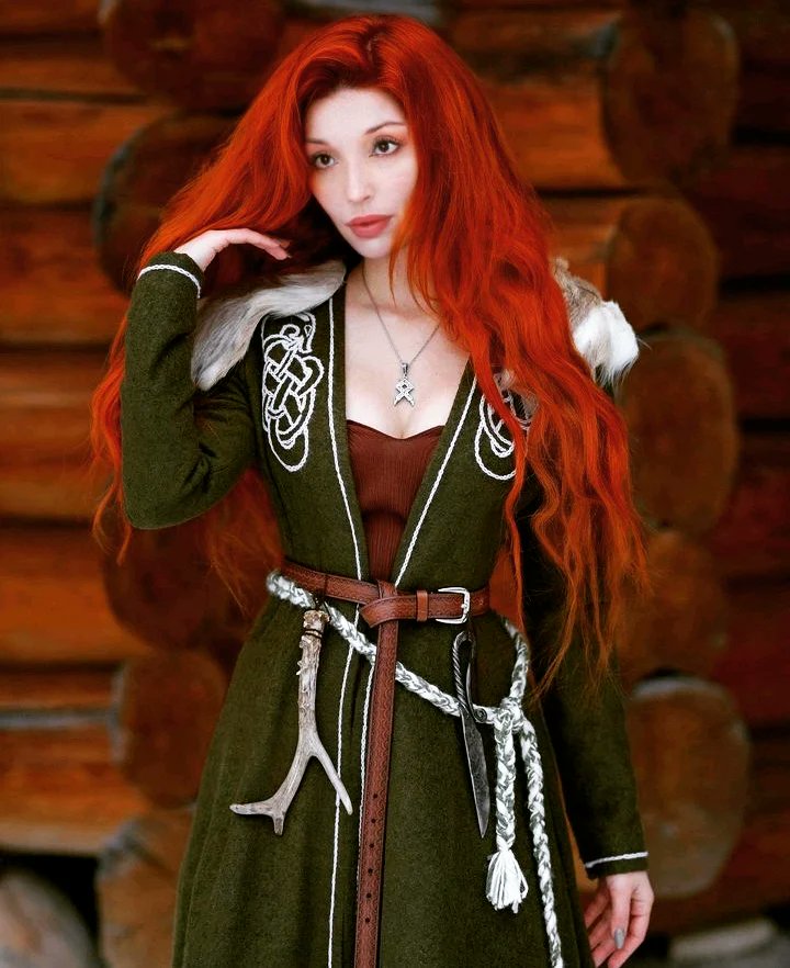 Sarah9sJustFine's tweet image. #refaceapp #reface #photooftheday #dress