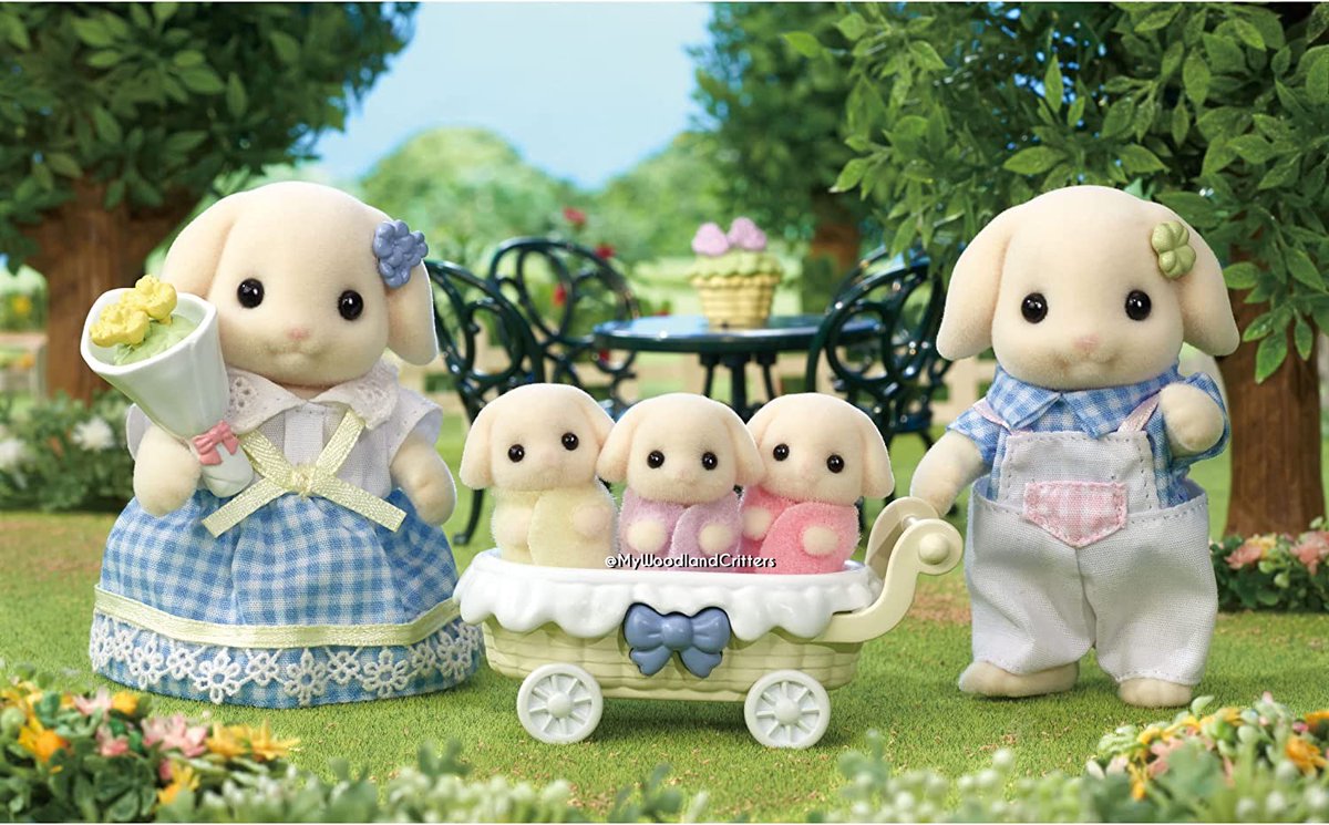 JeanSim14's tweet photo. 🐰 Lop Rabbit Family 🌸
#シルバニアファミリー #SylvanianFamilies #CalicoCritters #森林家族 #Critters #Toys #Miniature #Character #Doll #Dollhouse #Figure #AnimalFigure #Animals #LopRabbitFamily #LopRabbitTriplets #LopRabbit #Rabbit #RabbitFamily #RabbitTriplets #Family #Triplets https://t.co/BSXbKt46Qw