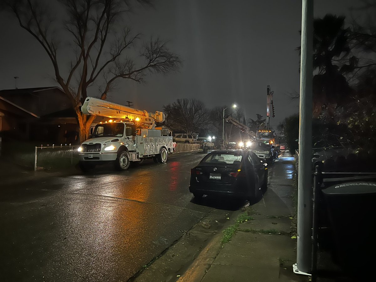 NorCal_Skywarn's tweet photo. After 120 hours of no Power we finally have power and …..HEAT!!! Thank You #Smud #Smudupdates !! Now maybe not charge us for the lack of power😁This has been the week from HELL! Now, for the Delayed New Years celebrations! Note: My fingers tips are numb to type 😂 https://t.co/IOm5pDL7b4