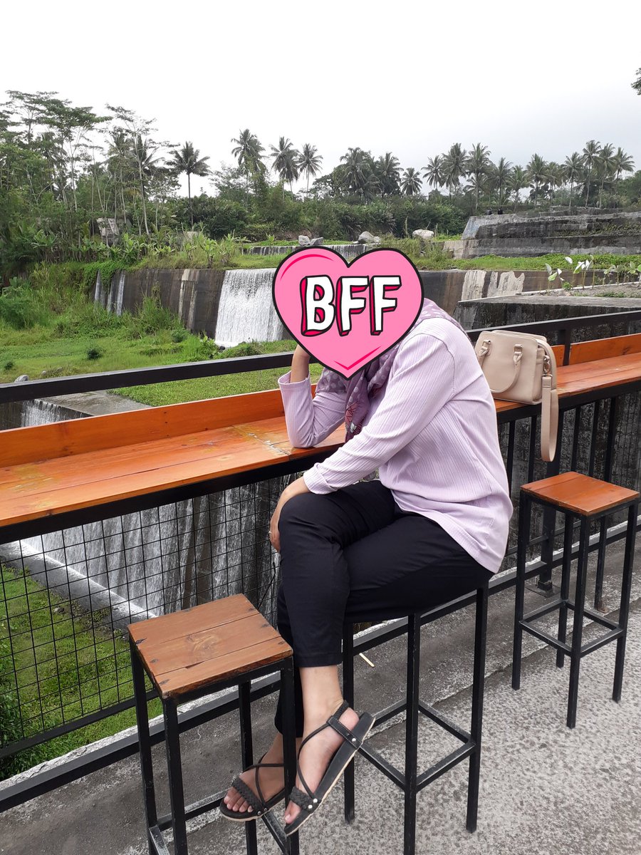 mmemizelian's tweet photo. Baggy Pants

.
Ini bahnnya katun, adem, agak melar juga
Under 50k
Kalau mau beli lihat deskripsi ukuran biar ga salah ygy
https://t.co/dBe4GOLRYY https://t.co/1nOXbxAujX