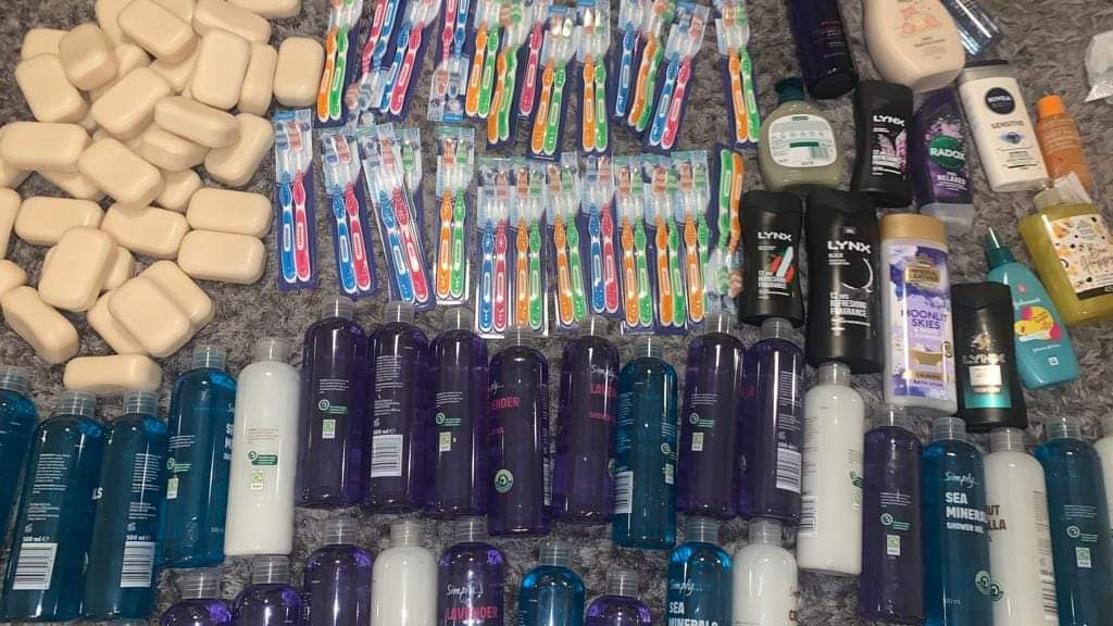 MoonlightTrust's tweet photo. Some have sacrificed New Year's eve doing this!
Team #MoonlightTrust delivered essential hygiene/clothing items needed by displaced families in hotels in Uk. We will continue to expand our work to support refugees at home & around the world, honouring our lifelong commitment... https://t.co/gmCPYlNTs4