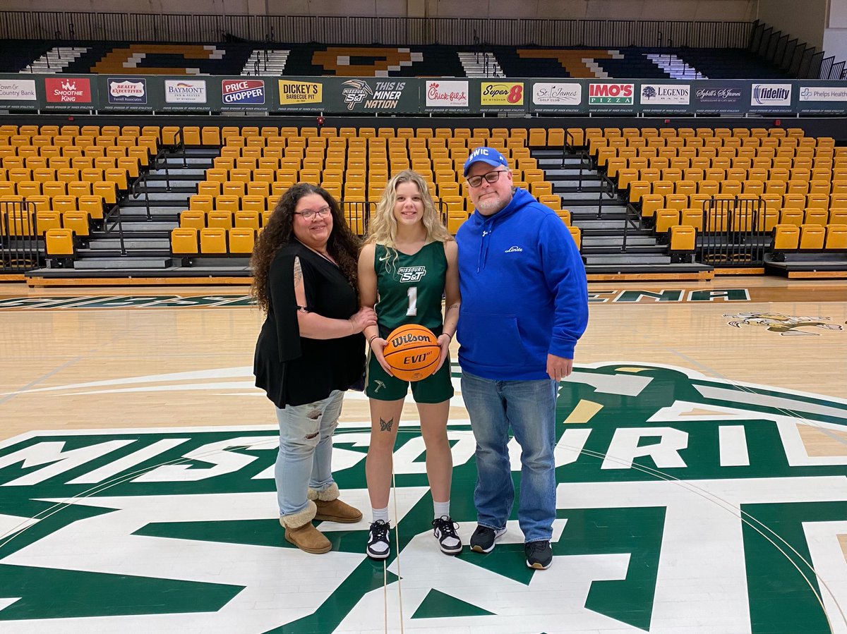 bonnie_ludlow's tweet photo. Blessed to go on an amazing visit @MissouriSandT the other day! Specials thanks @Coach_KCarter and @VANimal13 for the opportunity to play the sport I love at the next level and to continue my education. The grind never stops! Go miners! @Miners_WBB https://t.co/EoZmJESAxR