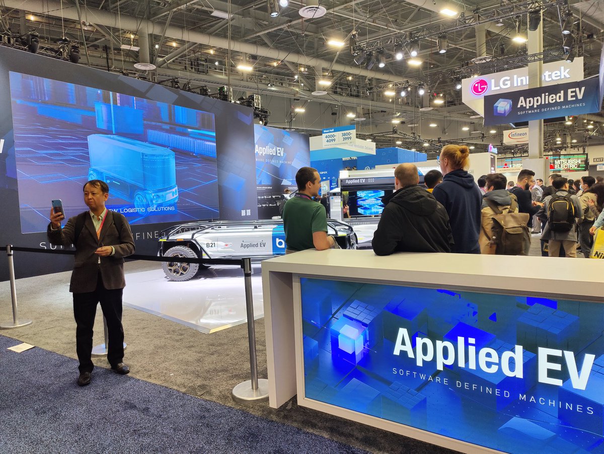 Janan Streif tweet media