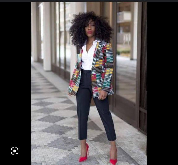 monibender's tweet photo. Twitter people please where can I get something like this (Ankara blazer) in Lagos https://t.co/2bPQET0cut