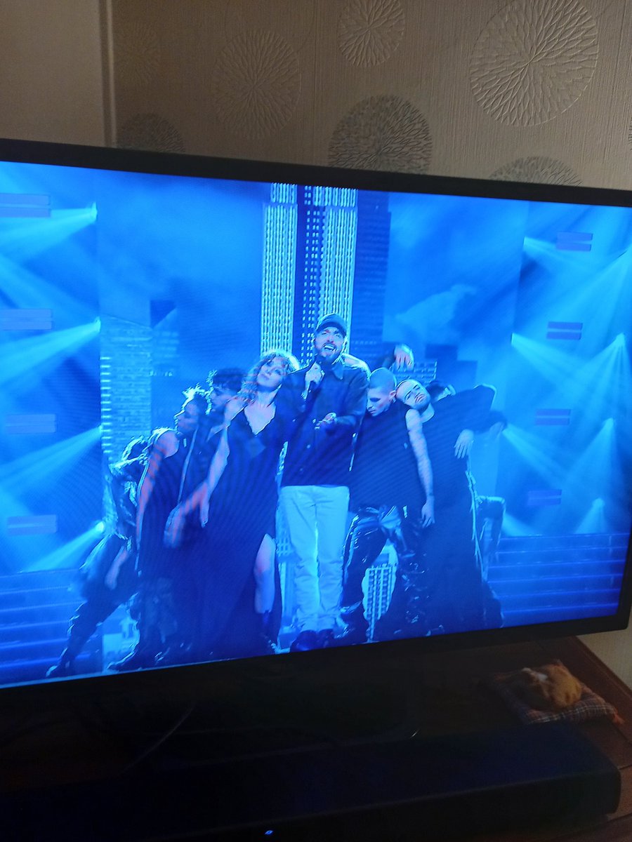 capucine95740's tweet photo. Évidemment #Monopolis était pour TOI @cwillem 😍❤#les20chansonsdelannée @M6 https://t.co/modhILlOen
