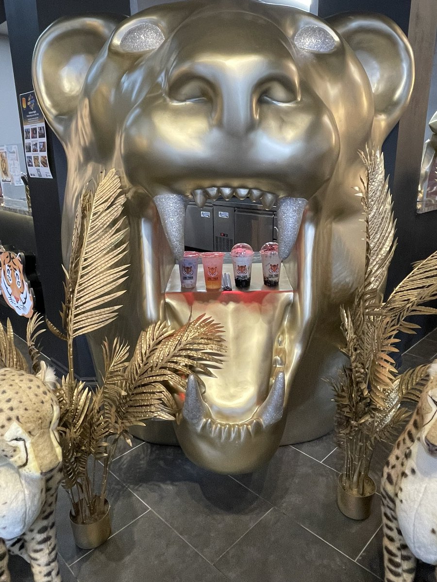 mimiikan_'s tweet photo. Ever have to gag a tiger to get your boba?? https://t.co/tLDpxQUvx3