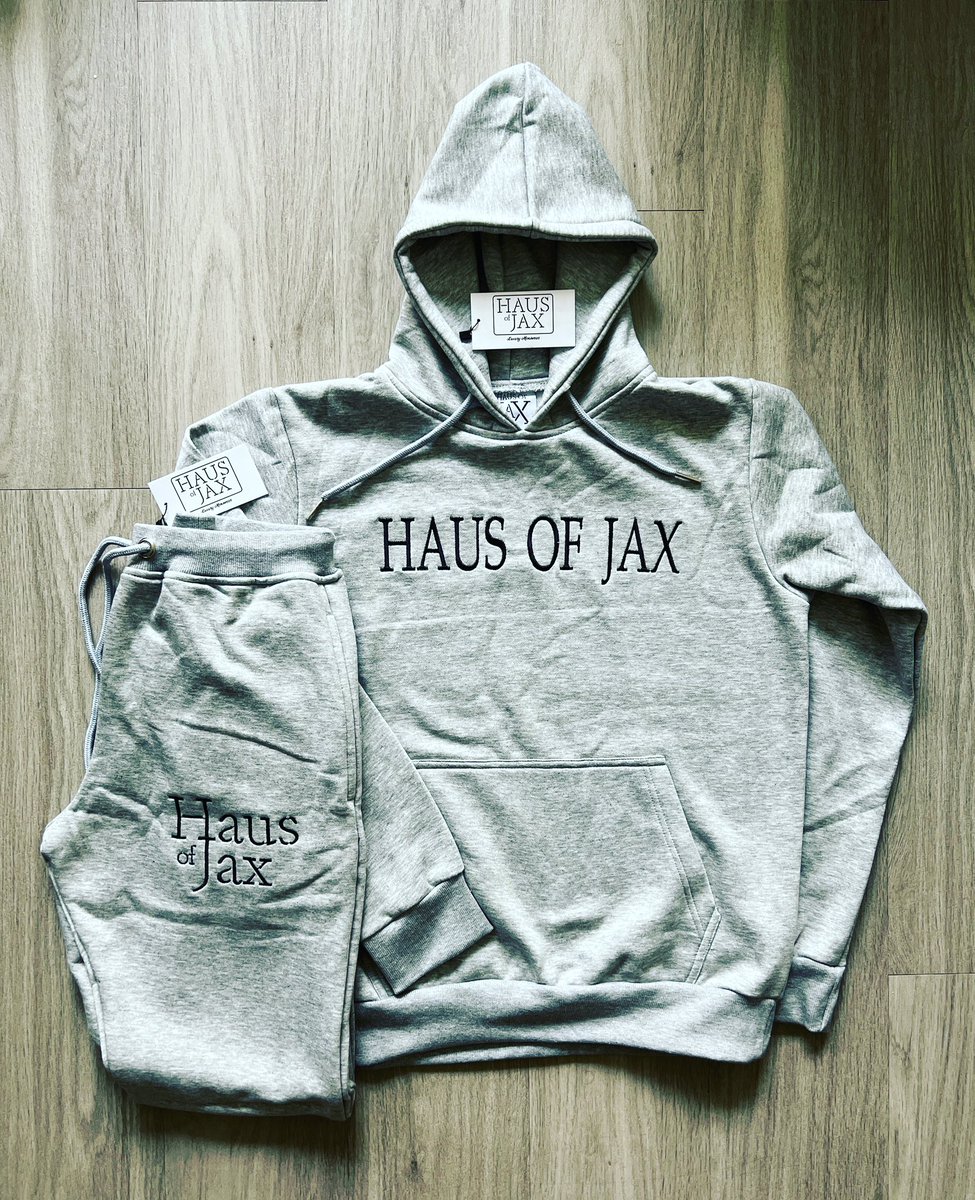Haus of Jax!
Gray hoodie & joggers

#mensfashion  #mens #mensstyle #mensstyleguide #fashion #menwithstyle #menwithstreetstyle #menwithclass #styleformen #menswear #fashionmen