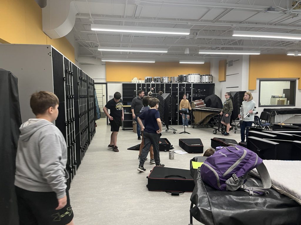 AJBtoroband's tweet photo. We’re loving our new band halls and so are our students! Thank you Seguin ISD voters and community for our amazing new facilities ❤️ You make #AJBthePlacetoBe
#WeAreSeguin #MusicforAll #NewBandHalls
@AJBriesemeister @SeguinFineArts https://t.co/FvME6Lb1bL